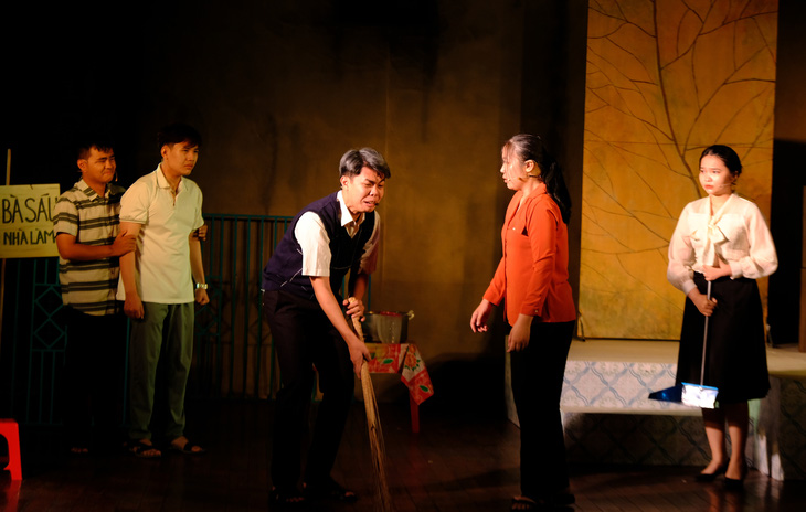 Lá hát như mưa và sinh viên giữ lửa cho tình yêu kịch&nbsp;nói