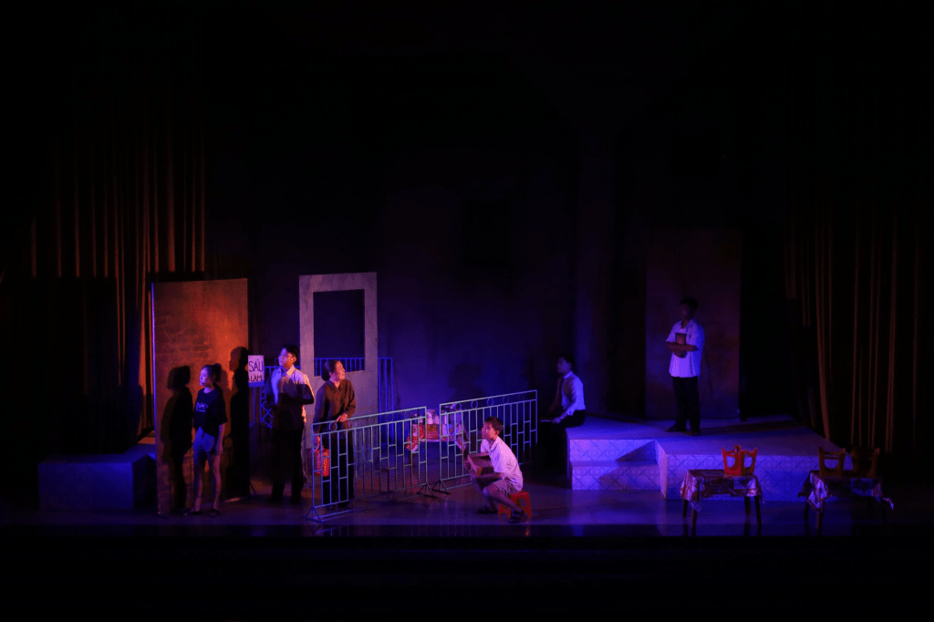 “Em ra đi nơi này vẫn thế, vẫn có em trong tim của mẹ&nbsp;…”