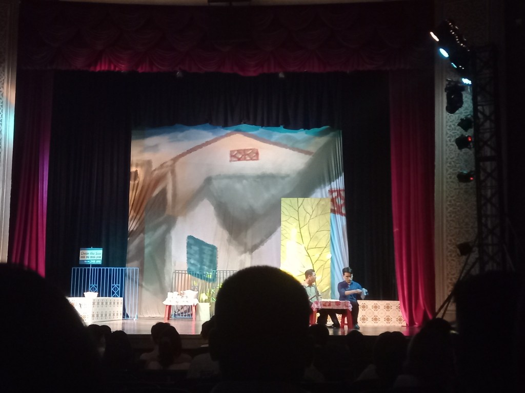 “Tôi khóc như mưa…”